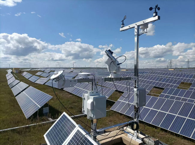??光伏發(fā)電環(huán)境監(jiān)測系統(tǒng)是一款什么設(shè)備？